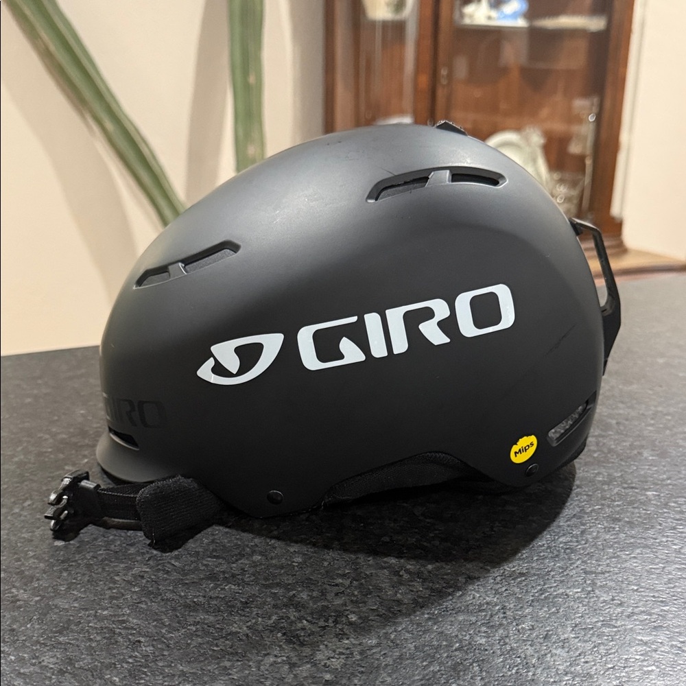 Giro Matte Black VR Helmet